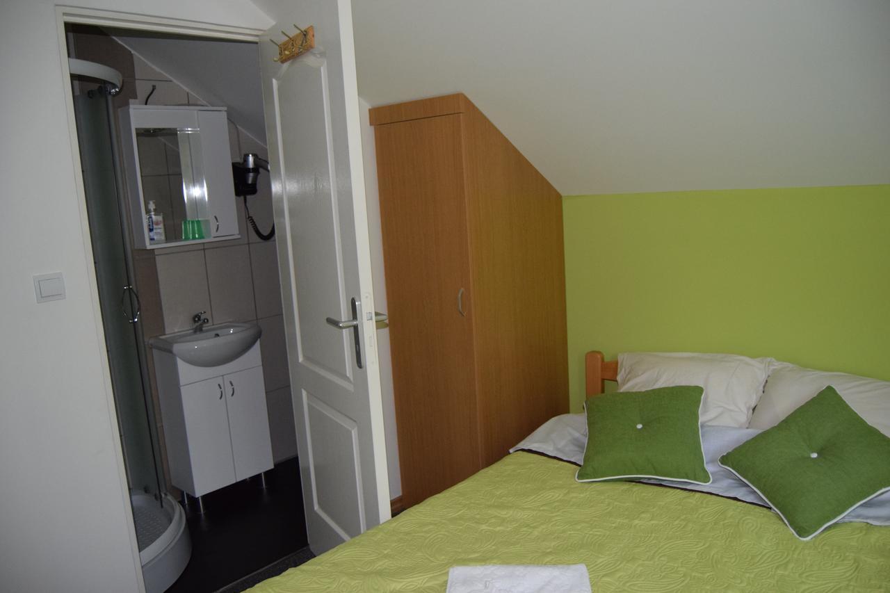 Motel Lepo Mesto Strmosten Exteriér fotografie