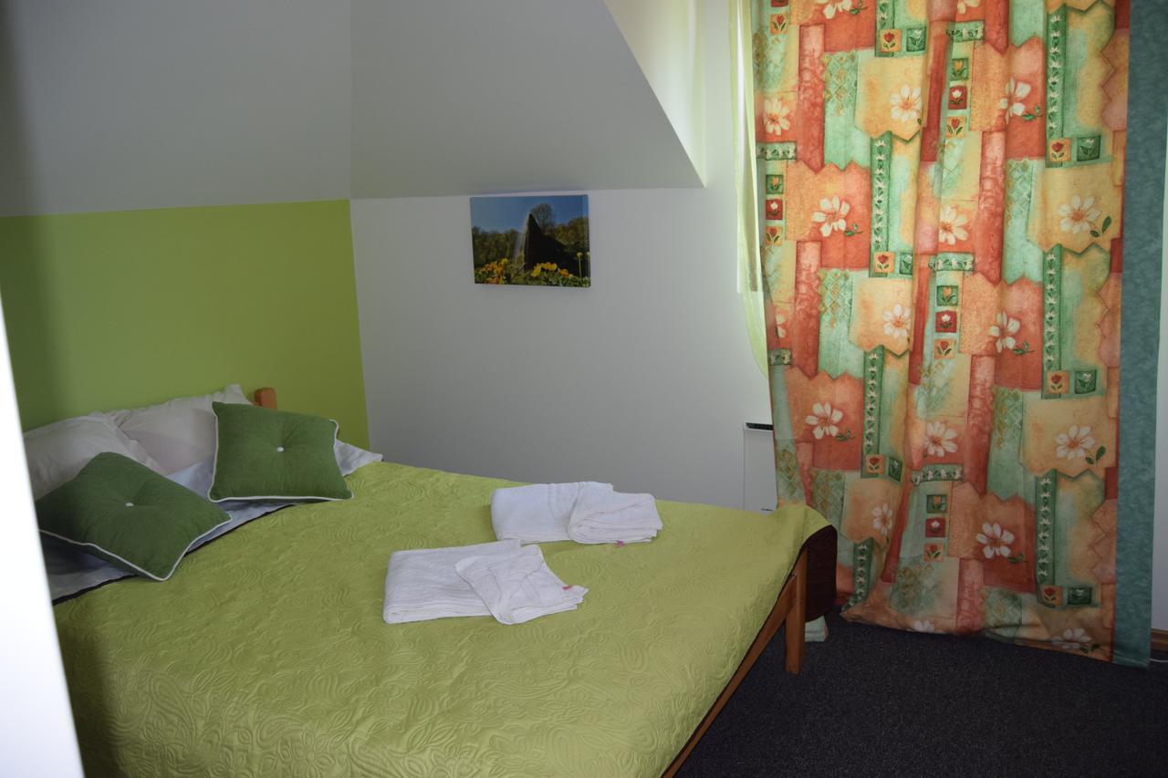 Motel Lepo Mesto Strmosten Exteriér fotografie