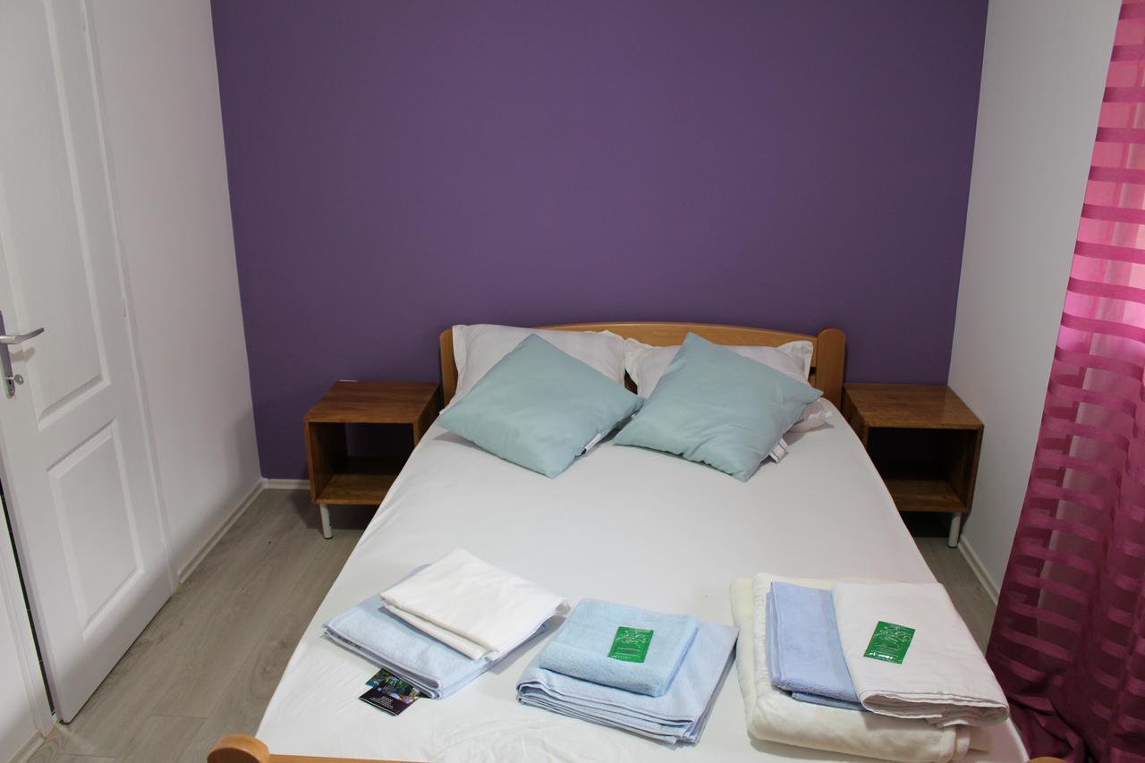 Motel Lepo Mesto Strmosten Exteriér fotografie